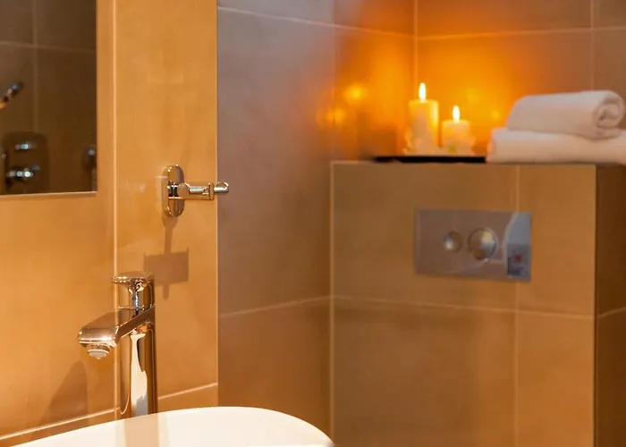 Villa Luxury Beachfront 2 With Private Pool, Jacuzzi And Gym At The On Ciovo - Okrug Gornji *