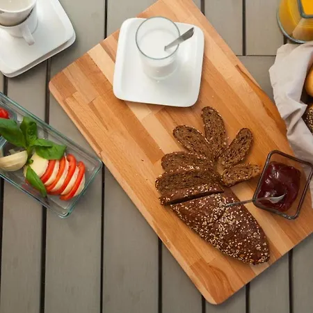 Βίλα Luxury Beachfront 2 With Private Pool, Jacuzzi And Gym At The On Ciovo - Okrug Gornji *