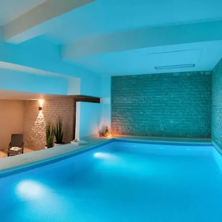Luxury Beachfront 2 With Private Pool, Jacuzzi And Gym At The On Ciovo - Okrug Gornji Willa Trogir