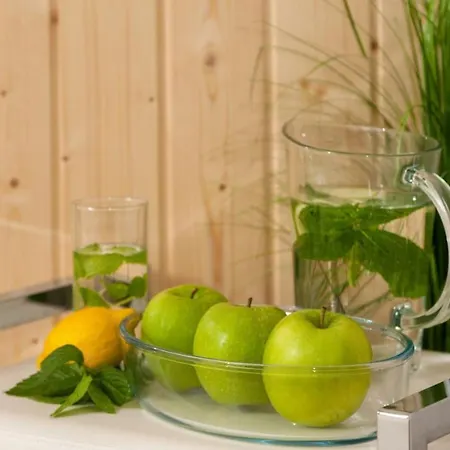 Βίλα Luxury Beachfront 2 With Private Pool, Jacuzzi And Gym At The On Ciovo - Okrug Gornji *