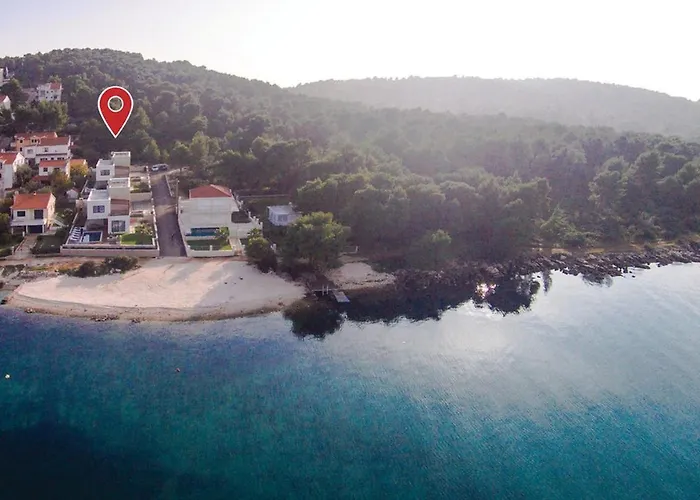 Villa Luxury Beachfront 2 With Private Pool, Jacuzzi And Gym At The On Ciovo - Okrug Gornji Trogir