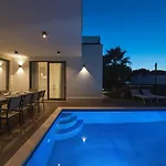 Luxury Beachfront Villa Trogir 2 with private pool, jacuzzi&gym at the beach on Ciovo - Okrug Gornji *