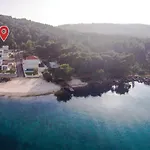 Vila Luxury Beachfront Villa Trogir 2 with private pool, jacuzzi&gym at the beach on Ciovo - Okrug Gornji Trogir