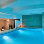 Luxury Beachfront Villa Trogir 2 with private pool, jacuzzi&gym at the beach on Ciovo - Okrug Gornji Vila Trogir